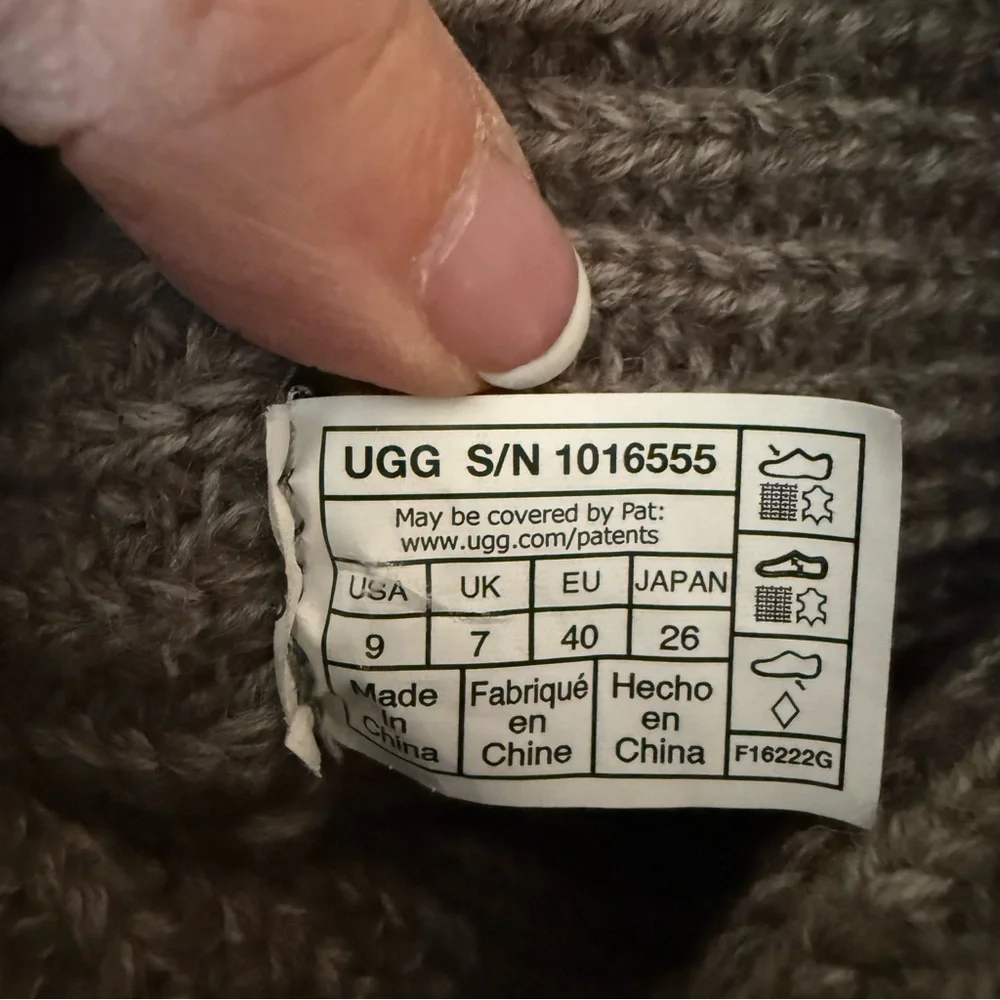 UGG Classic Cardy Knit Button Boot size 9